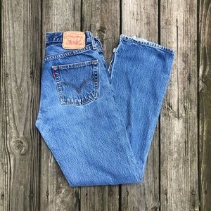 Vintage Levi’s 501 high waisted mom jeans